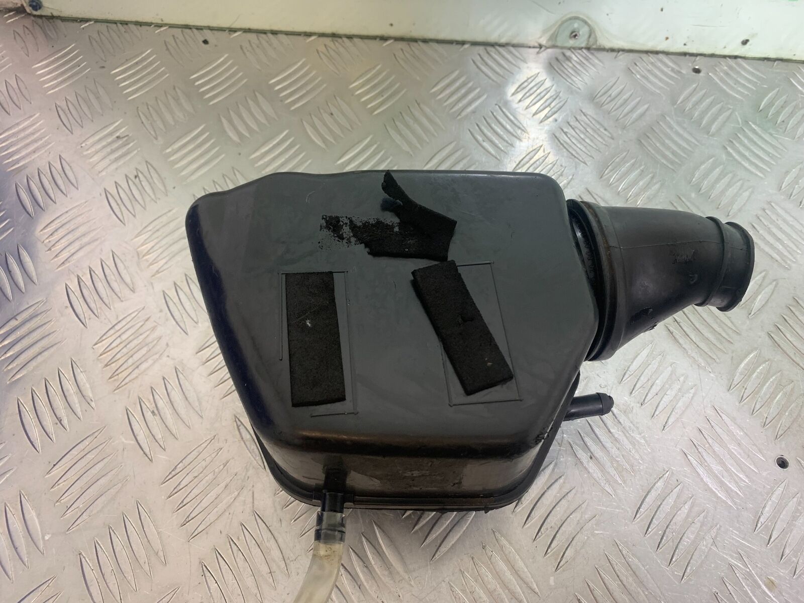 HERALD CLASSIC 125 AIRBOX YEAR 2014 (CMB1058)