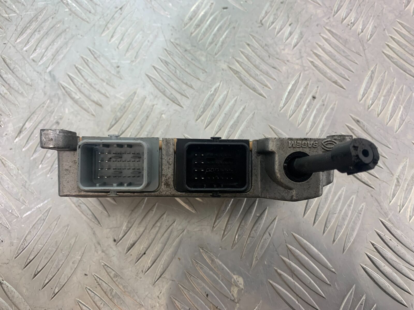 TRIUMPH 955i SPRINT ST ECU   YEAR 1999-2004 (CMB1124)