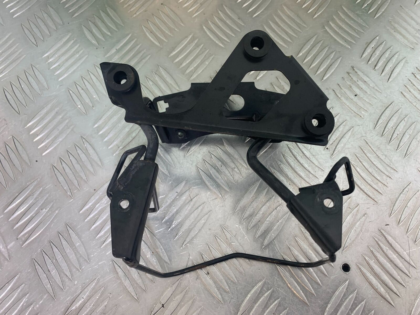 KAWASAKI Z300 ER300 HEADLIGHT BRACKET  YEAR 2016-2018  (CMB1056)