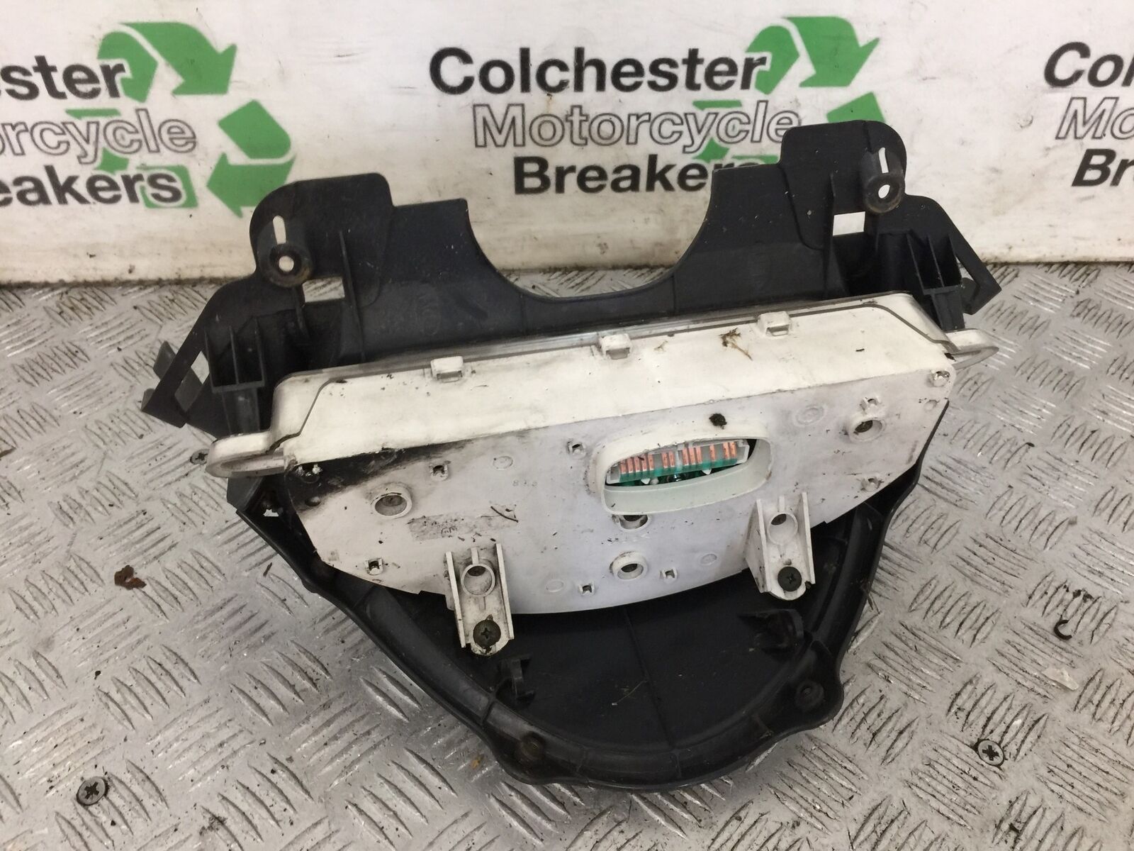 SUZUKI AN 250 BURGMAN CLOCKS SPEEDO DASH  YEAR 1999  (STOCK 881)
