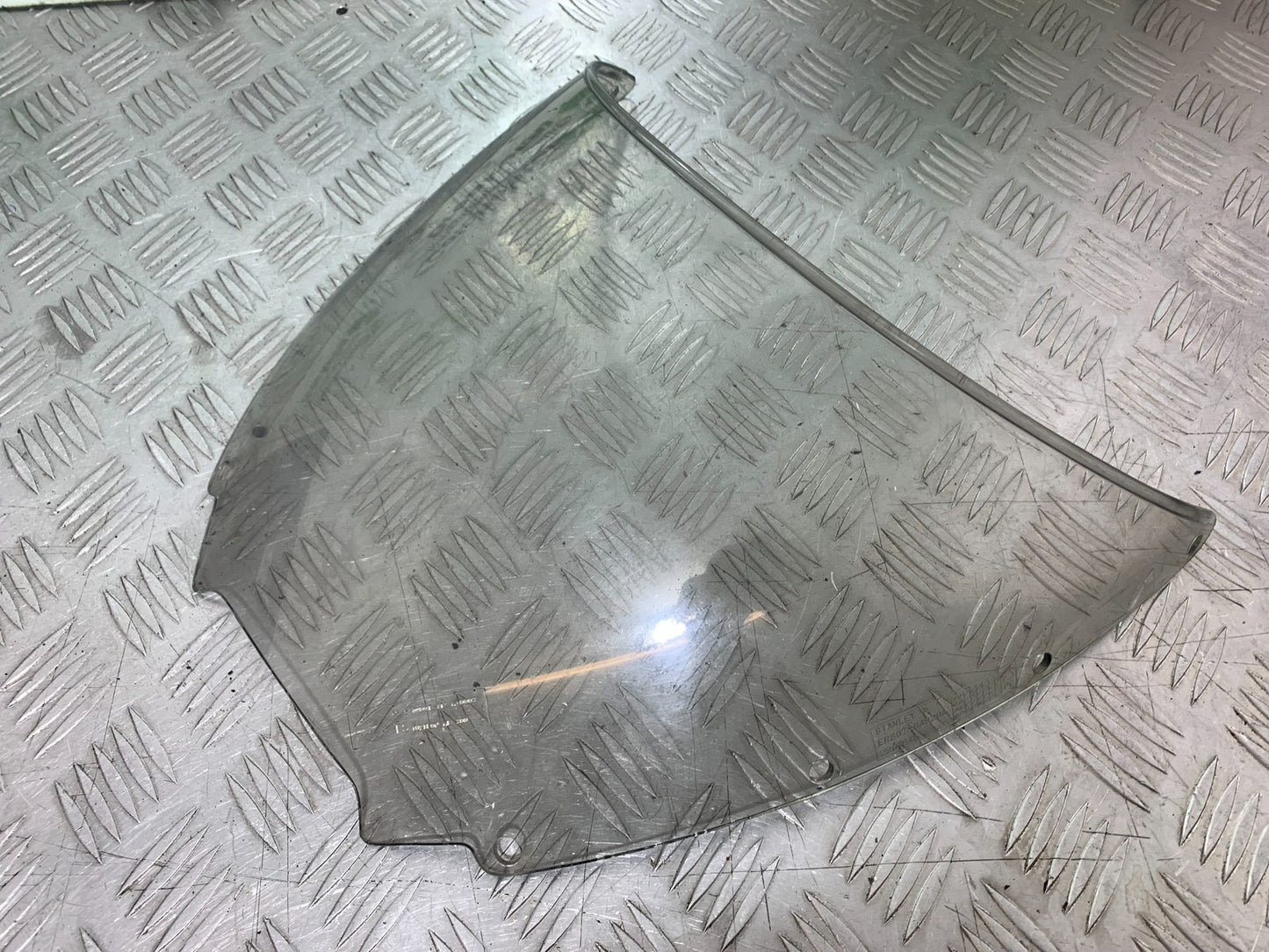 TRIUMPH 955i SPRINT ST SCREEN 1999-2004 (CMB1176)