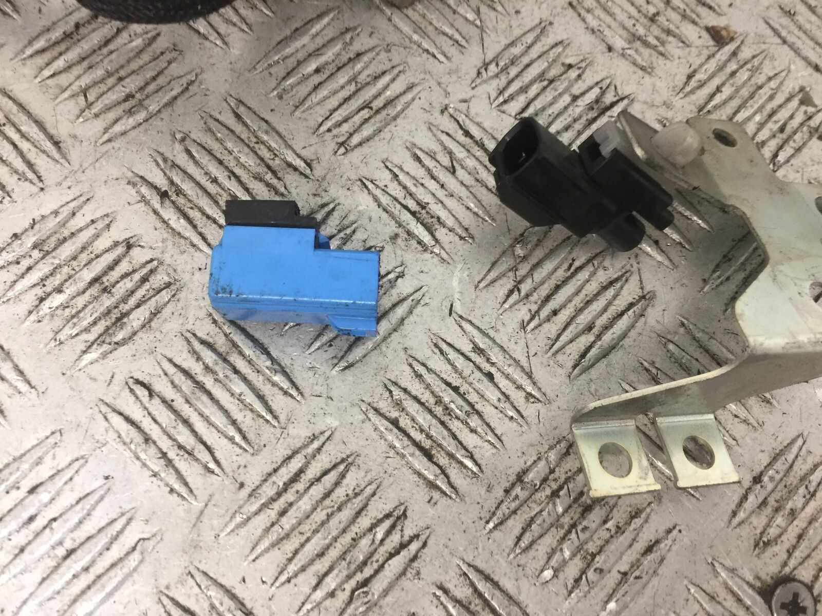 SUZUKI 650 BURGMAN RELAYS YEAR 2014-2018 (STOCK 769)