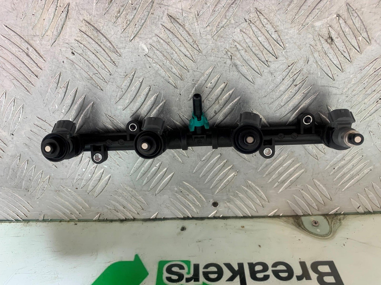 HONDA CBR1000 RR CBR 1000RR FIREBLADE FUEL INJECTORS RAIL 2008-2011 (CMB1179)