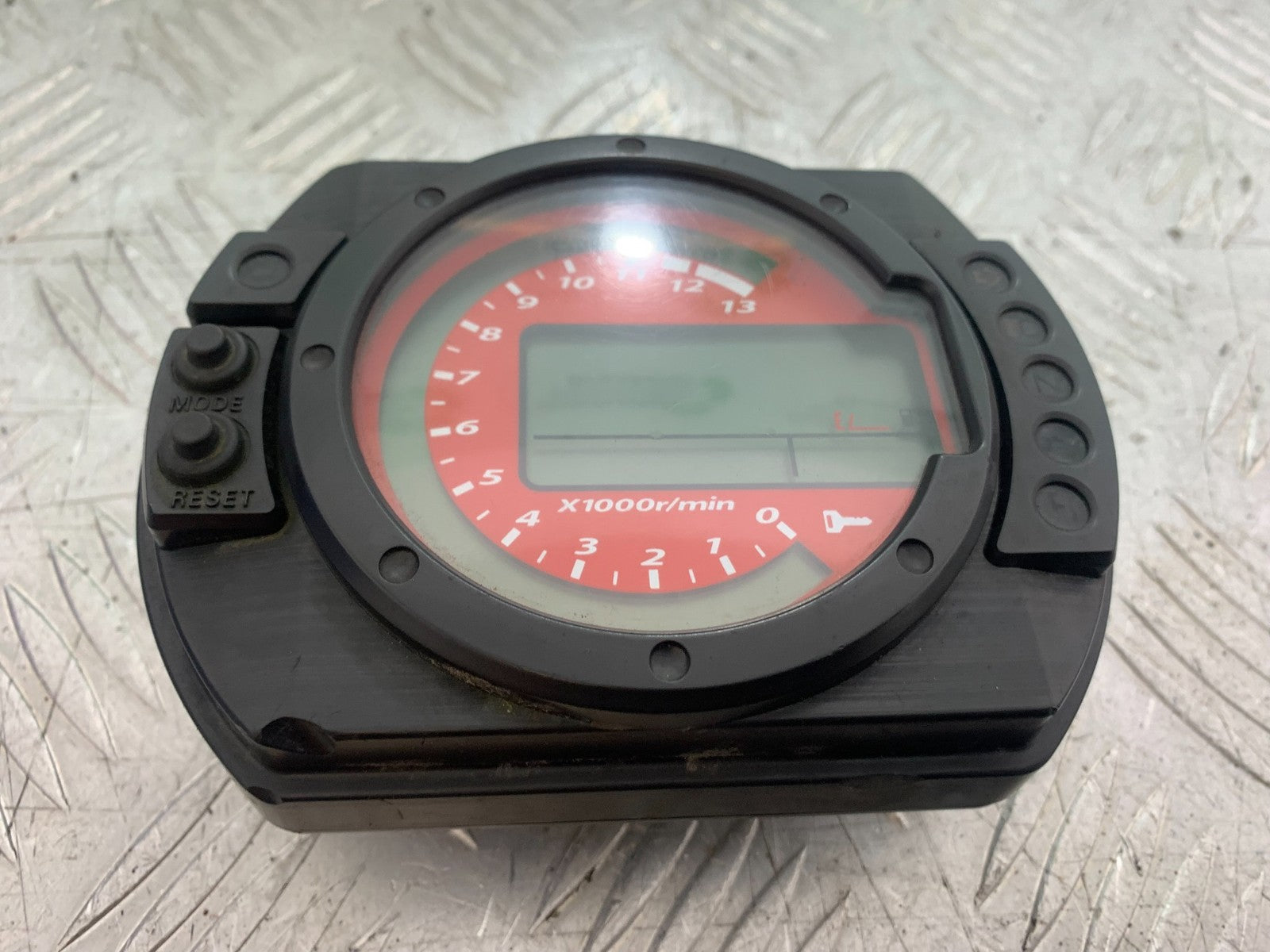 KAWASAKI Z750 Z 750 CLOCKS SPEEDO DASH  YEAR 2004-2006  (CMB1234)