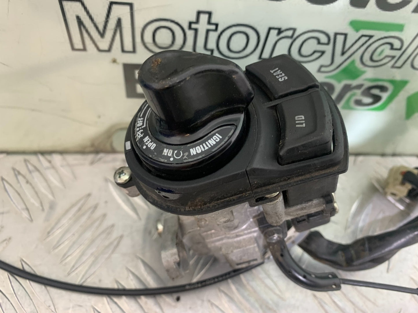 YAMAHA XMAX 300 ECU LOCKS KEY   YEAR 2017-2020 (CMB1218)