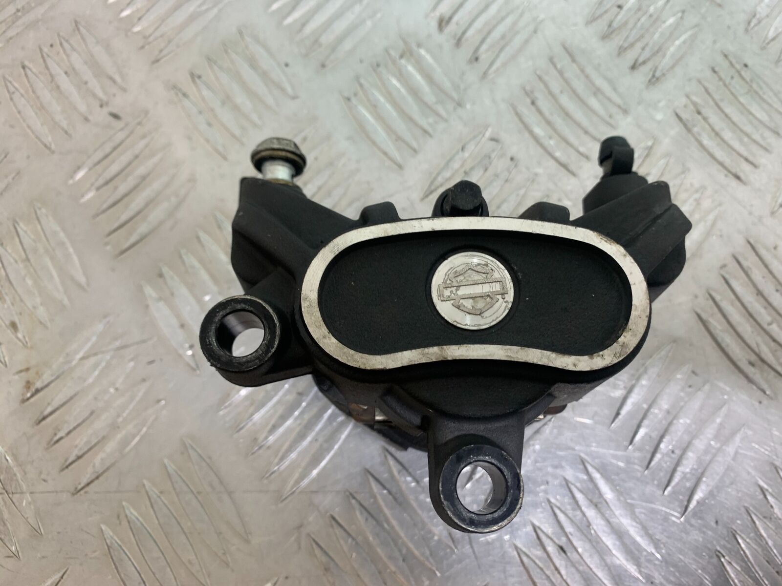 HARLEY DAVIDSON XL883 N IROD REAR BRAKE CALIPER  YEAR 2020  (CMB1116)