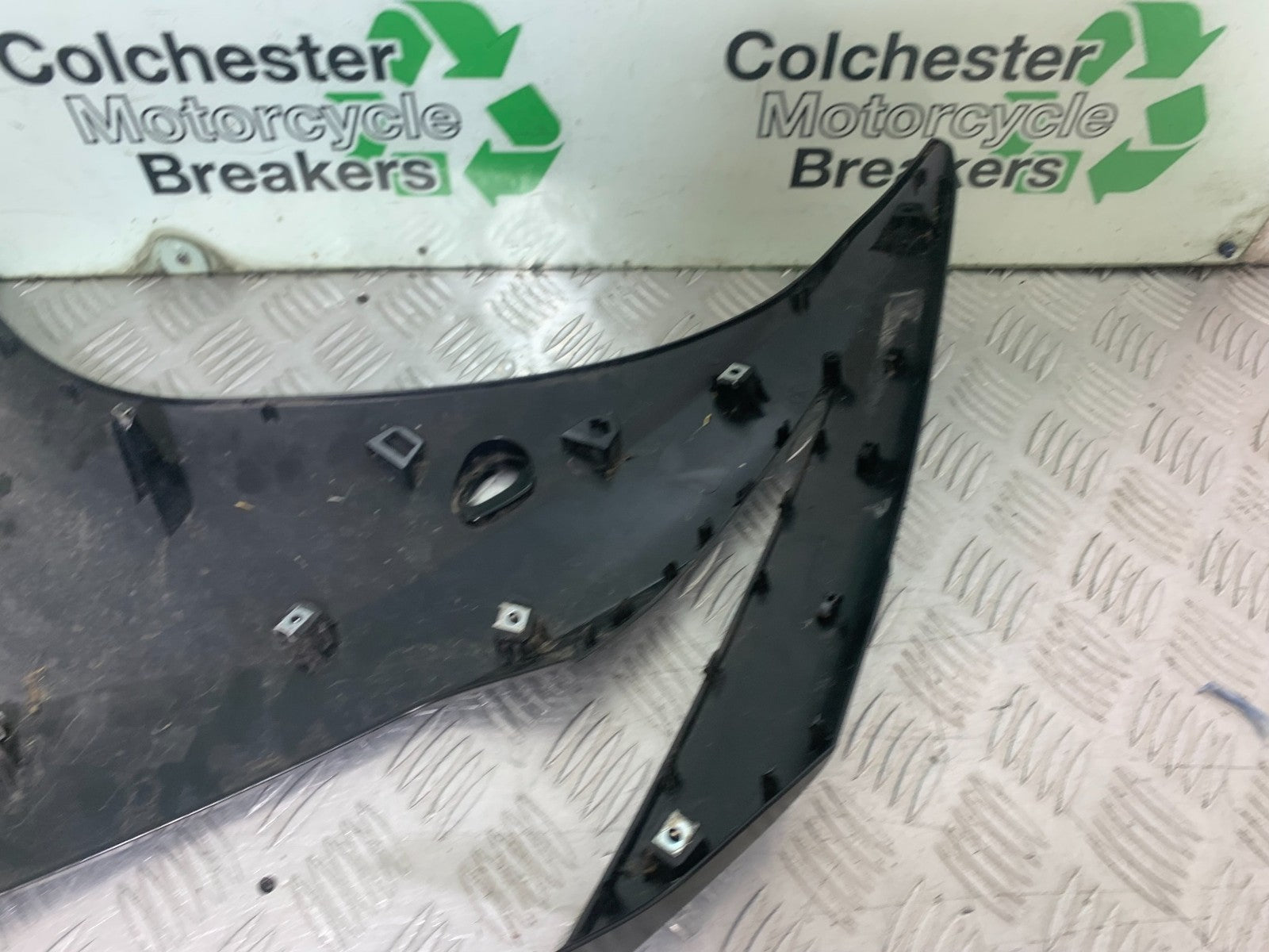 YAMAHA YZF-R125 YZF 125 RIGHT FAIRING PANEL  YEAR 2019-2022 (CMB1263)
