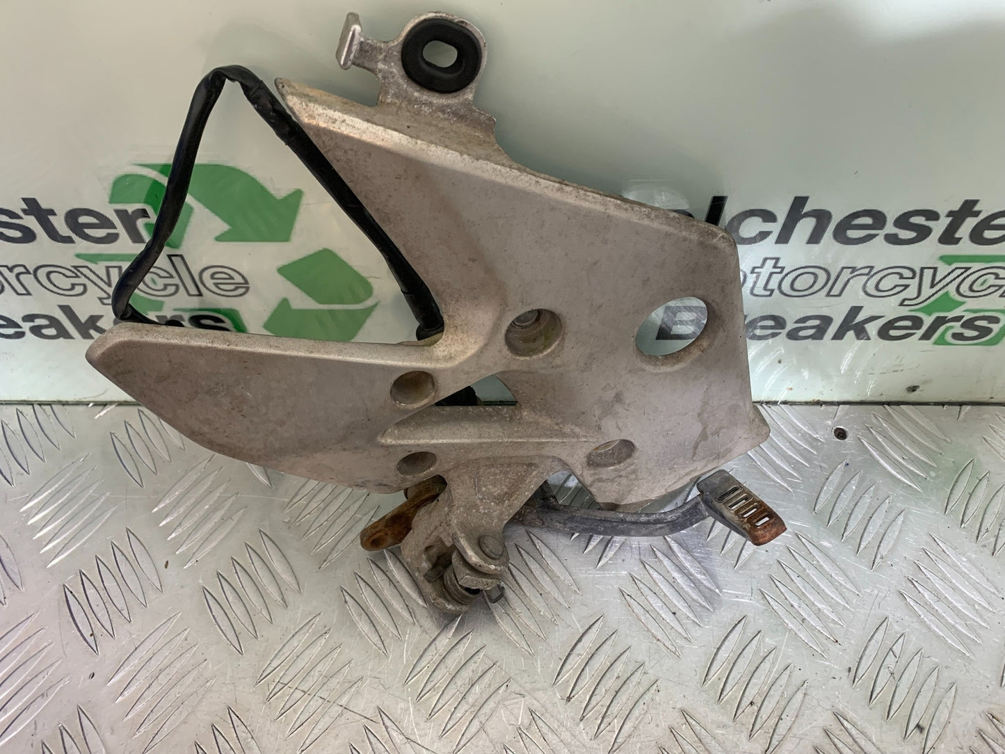 HONDA CBR500R CBR 500 R FRONT RIGHT HANGER  YEAR 2012-16 (CMB1151)