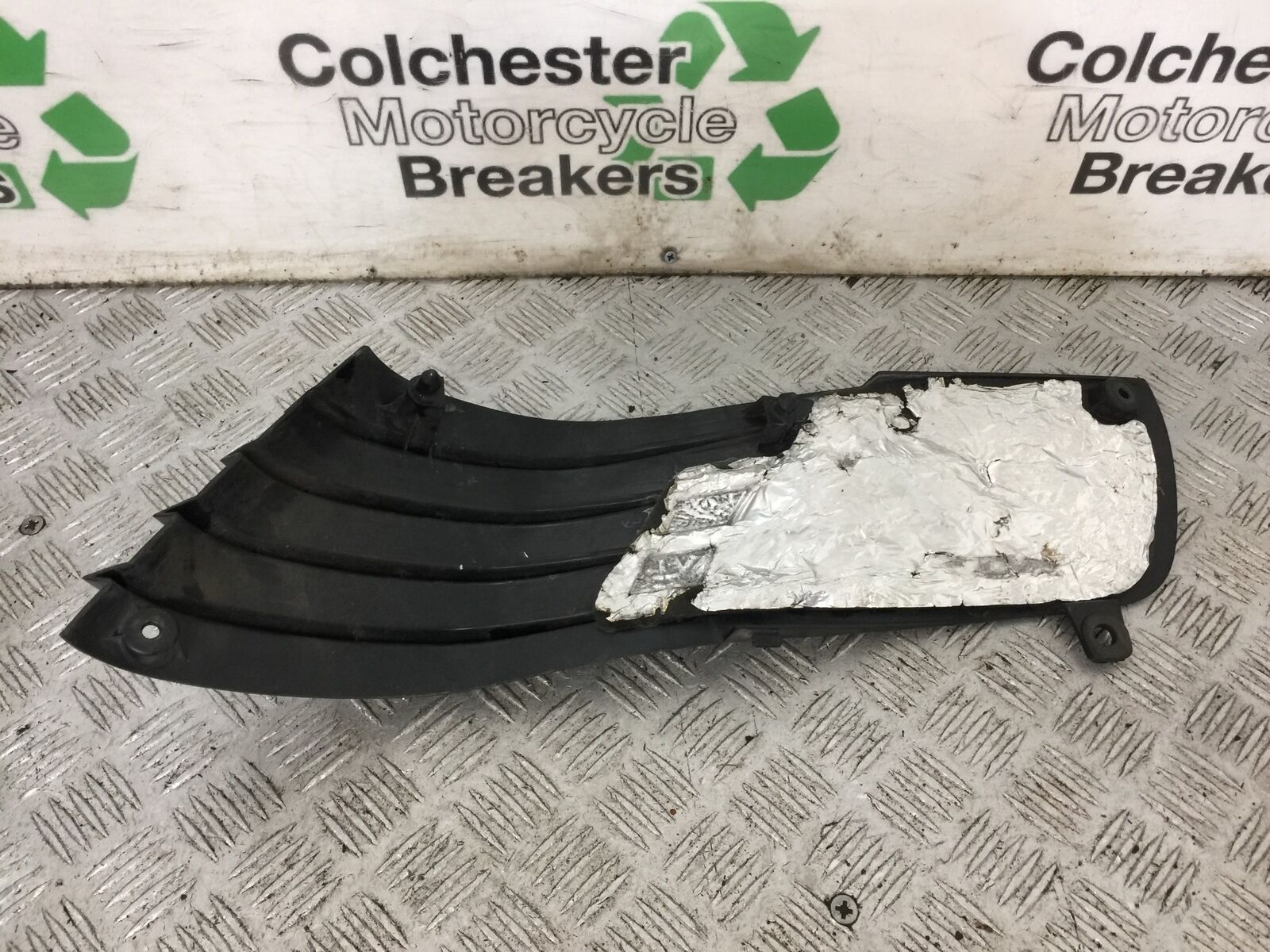 KAWASAKI ZZR1400 ZZR 1400 LEFT INFILL PANEL  YEAR 2007-11(STOCK 893)