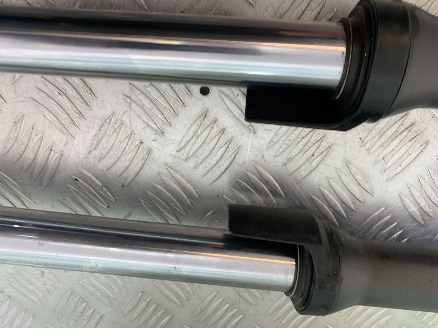 KAWASAKI Z750 Z 750  FORKS YEAR 2004-2006  (CMB1104)