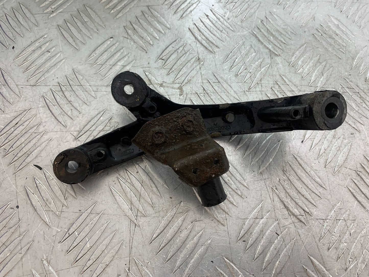 KTM RC125 RC 125 ENGINE BRACKETS   YEAR 2017-2022 (CMB 1244)