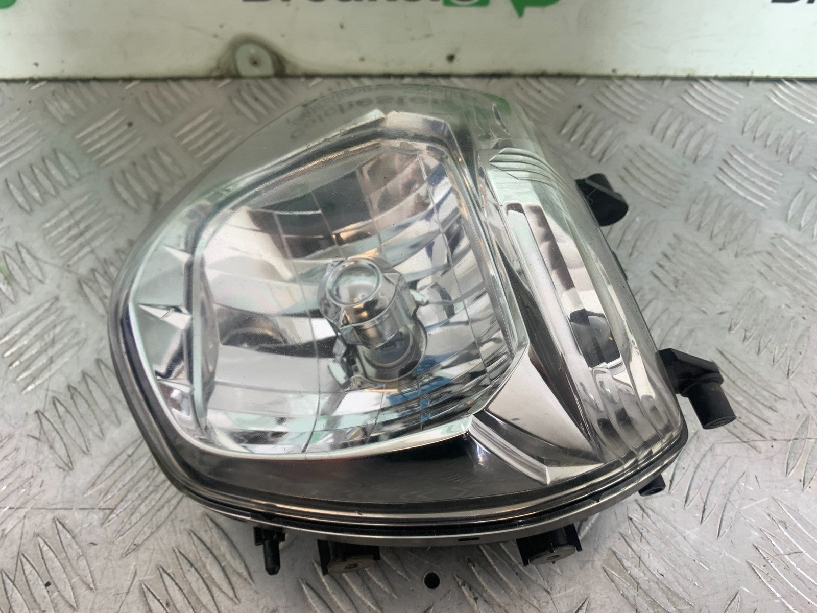 SUZUKI GSR600 GSR 600 HEADLIGHT  2006-2010 (CMB1177)