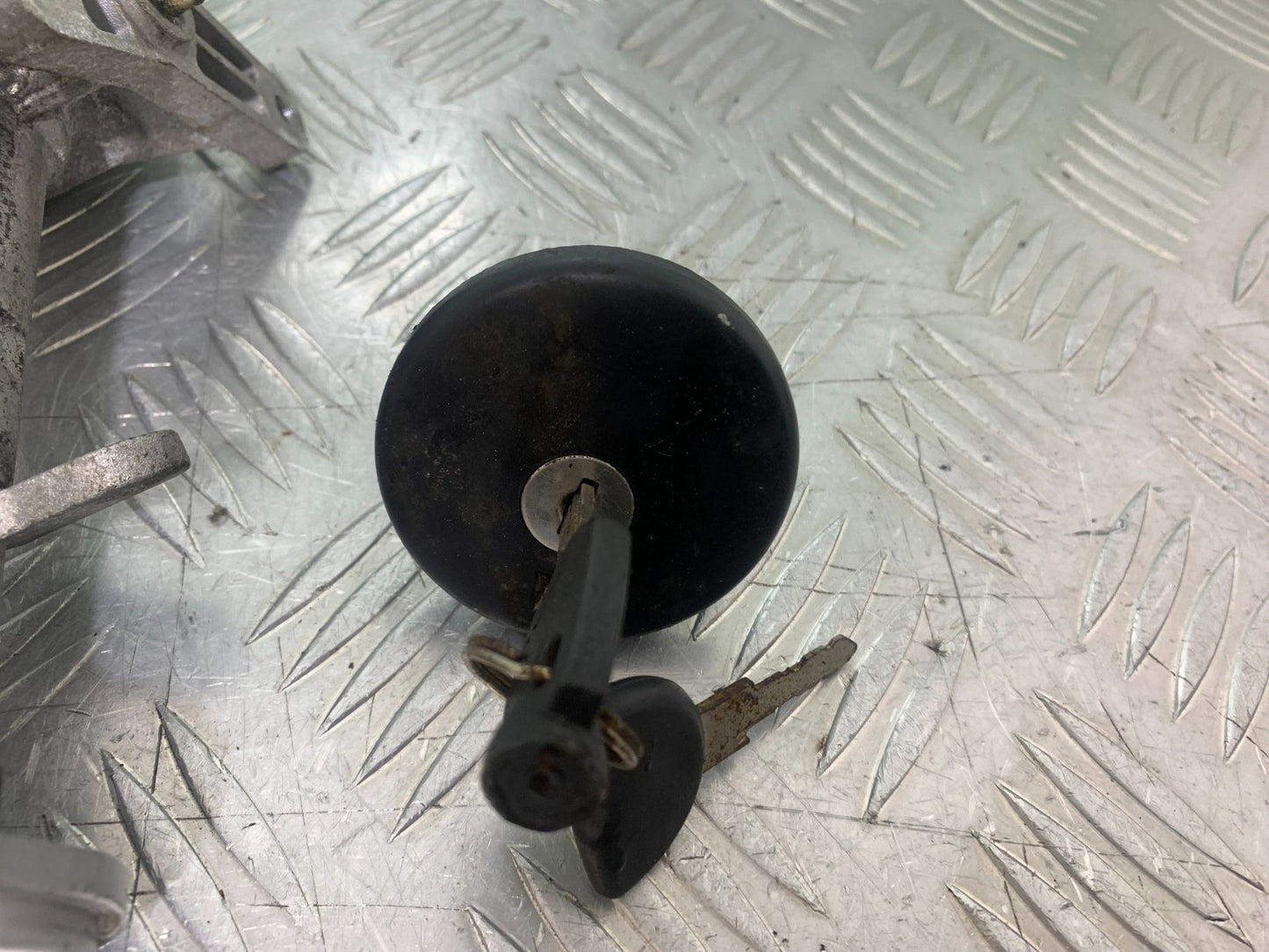 SUZUKI AN 200 UH 200 LOCKS AND KEY   YEAR 2007-2009 (CMB1256)