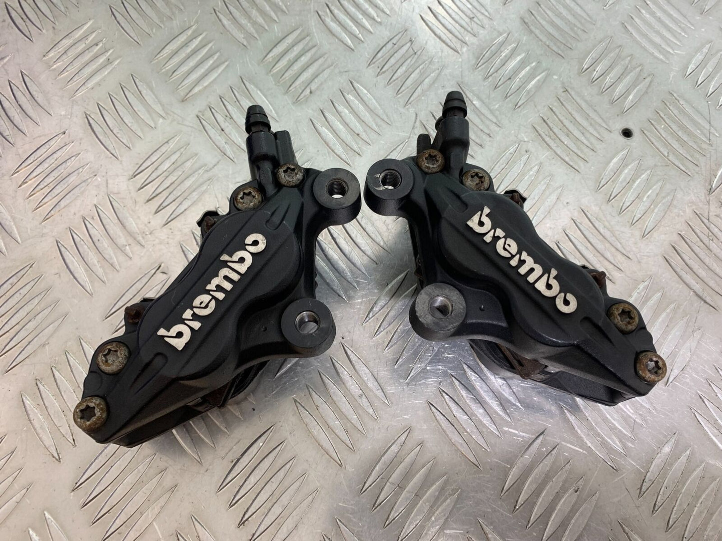 BMW F800 GT FRONT CALIPERS   YEAR 2013-2017 (CMB1031)