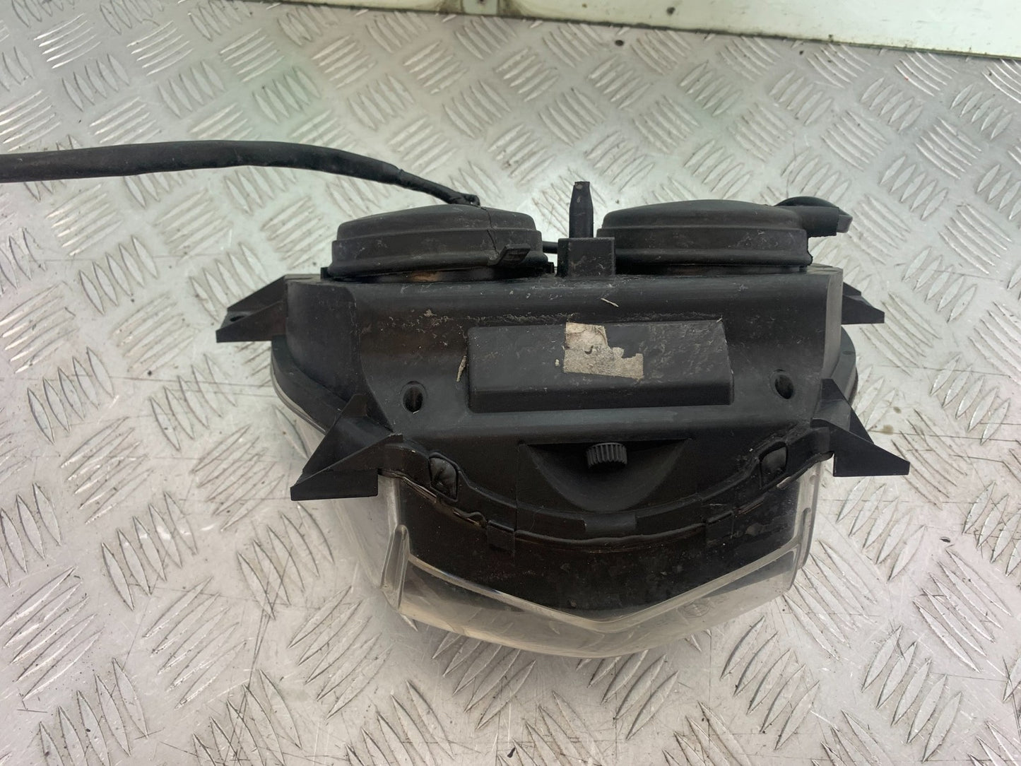 HONDA XL125 VARADERO HEADLIGHT YEAR 2001-2006  (CMB1210)