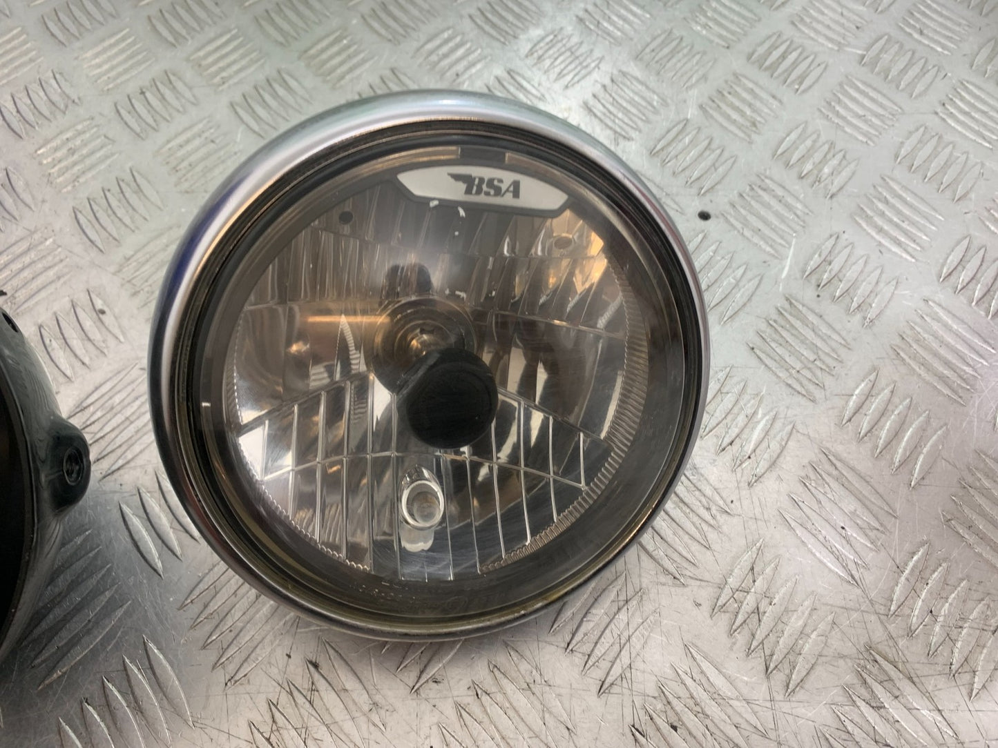 BSA 650 GOLD STAR HEADLIGHT AND BACKING   YEAR 2022-2025 (CMB1262)