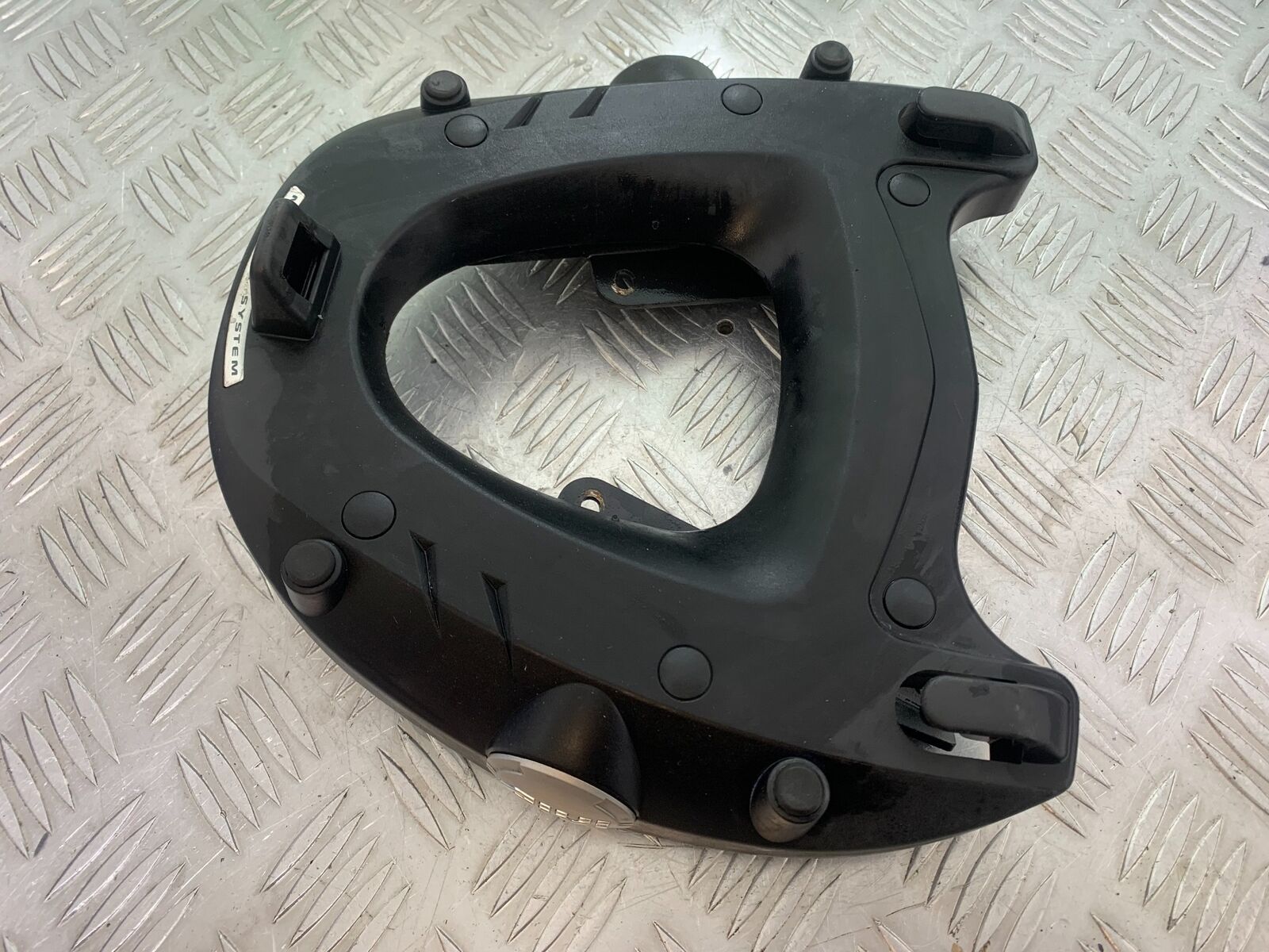 TRIUMPH TIGER 800 GIVI RACK AND COVER  YEAR 2011-2014 (CMB1113)
