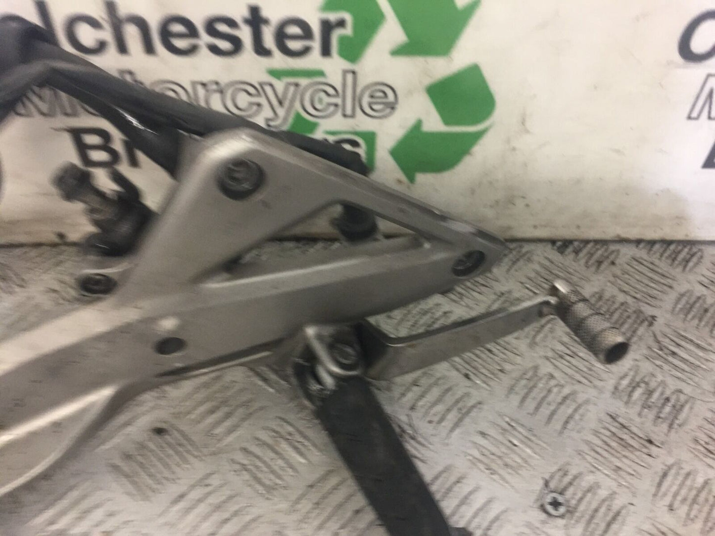 HONDA CB600 CB 600 F-8 HORNET RIGHT HANGER  2010 (STOCK 669)