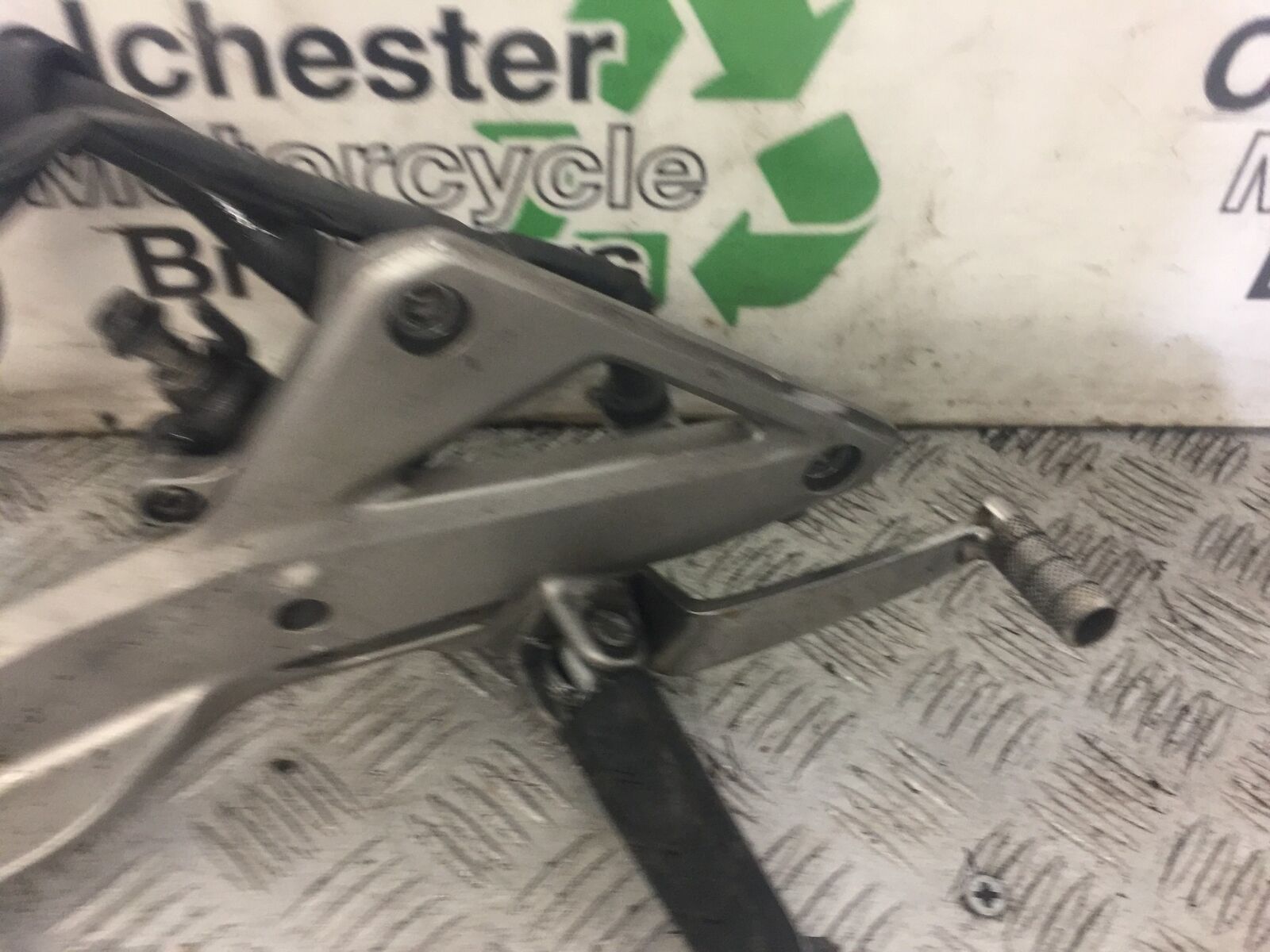 HONDA CB600 CB 600 F-8 HORNET RIGHT HANGER  2010 (STOCK 669)