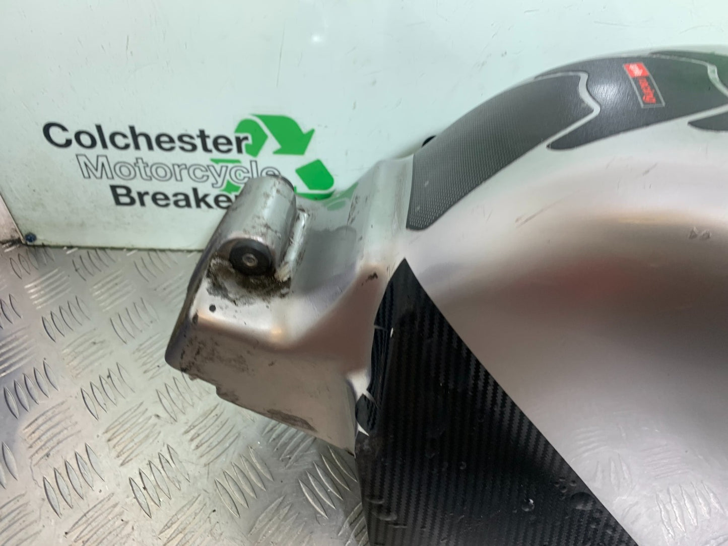 APRILIA RSV1000 RSV 1000 MILLE PETROL TANK   1998- 2003 (CMB1184)