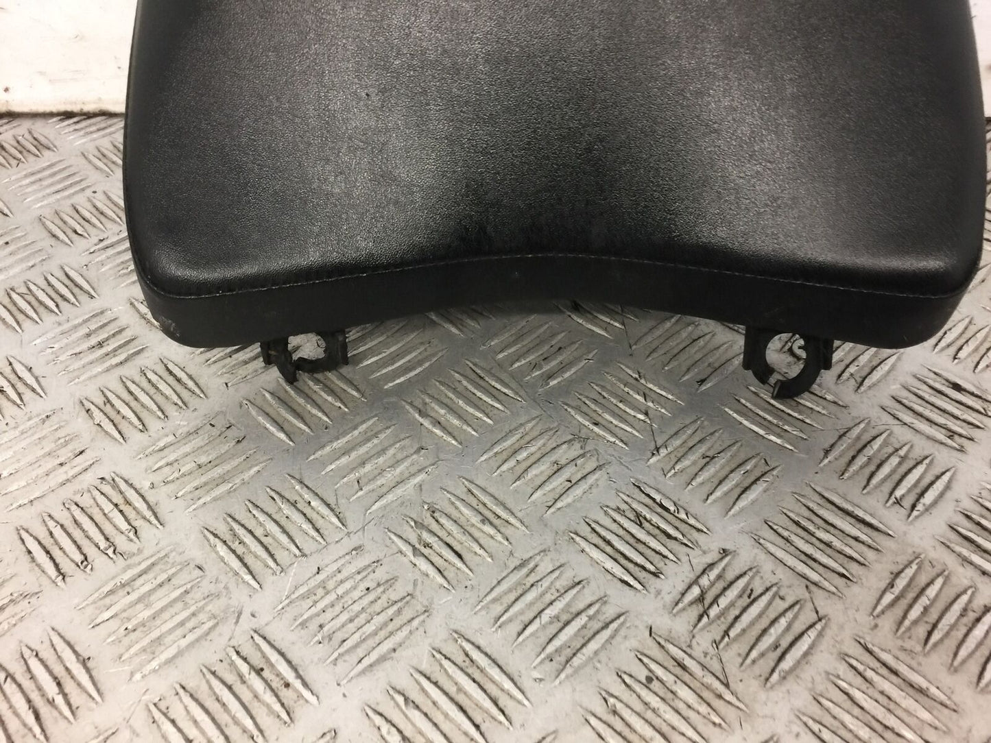 HONDA CBR125 CBR 125 FRONT SEAT  YEAR 2011-2017 (STOCK 501)