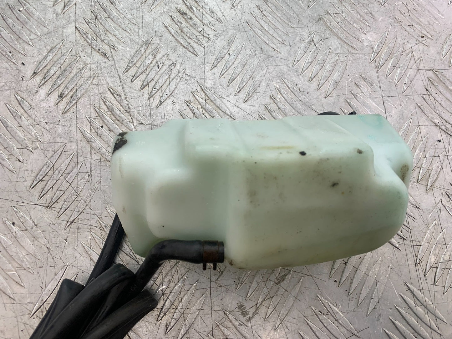 TRIUMPH 675 STREET TRIPLE R COOLANT BOTTLE  YEAR 2013 - 2016 (CMB1221)