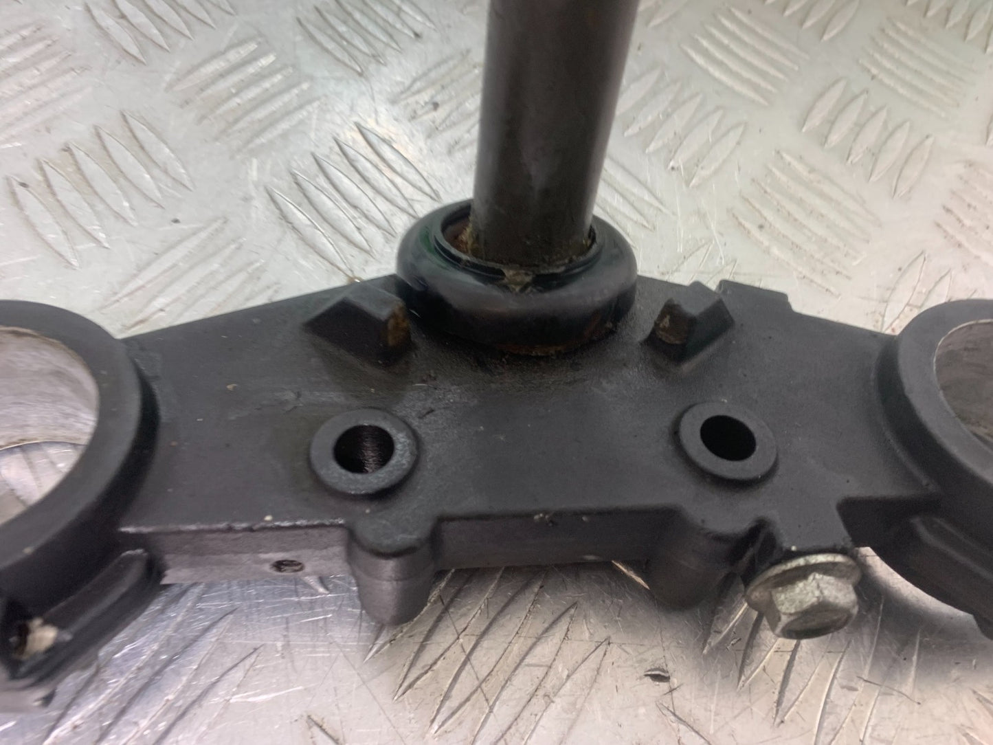 BENELLI BN125 BN 125 BOTTOM YOKE  YEAR 2018-2021 (CMB1245)