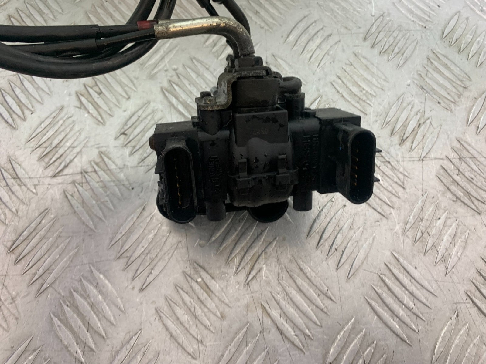 APRILIA TUONO 1000 V4 THROTTLE DEMAND SENSOR AND CABLES YEAR 2013-2014 (CMB1239)