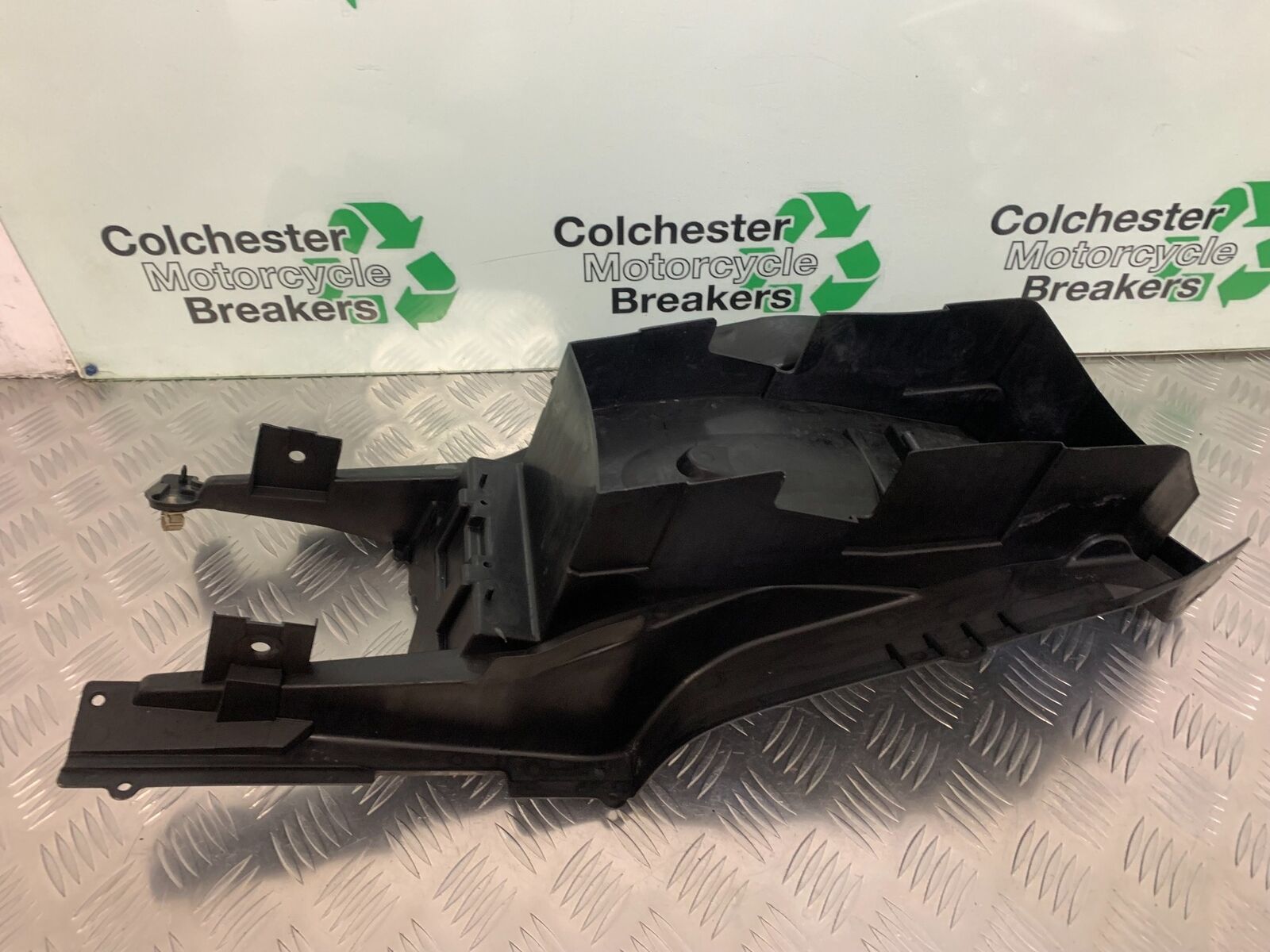 SUZUKI DL 650 V-STROM UNDERTRAY YEAR 2006 2011 (STOCK 954)