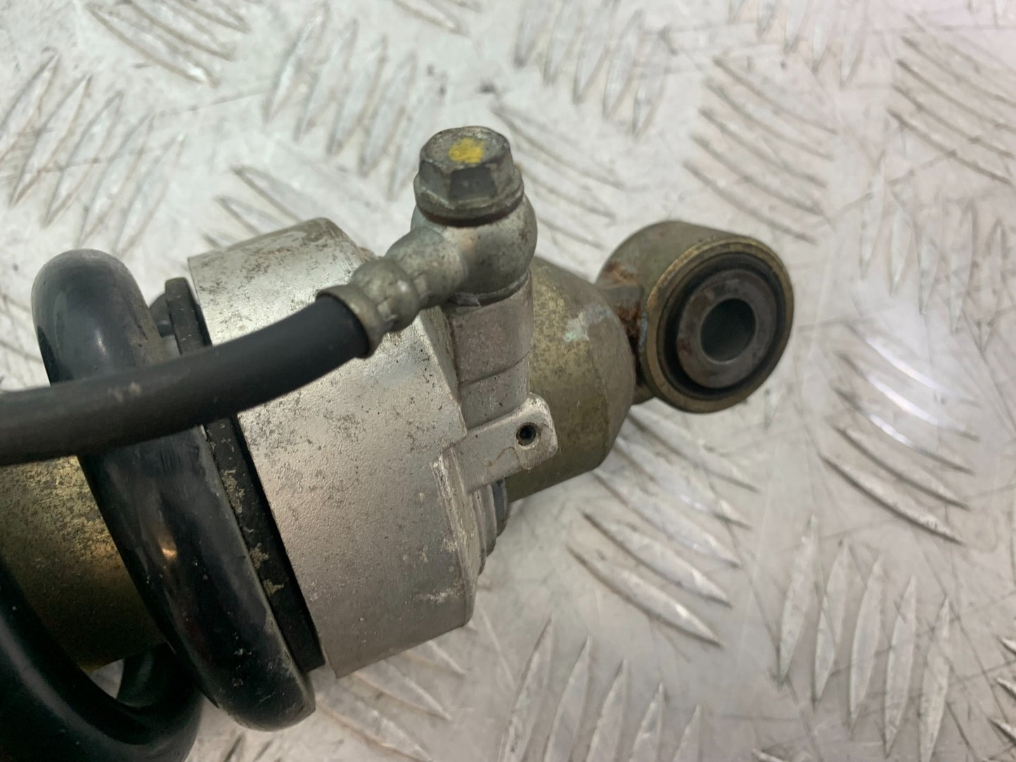 HONDA NT650 V DEAUVILLE REAR SHOCK  YEAR 1998-01 (CMB1320)