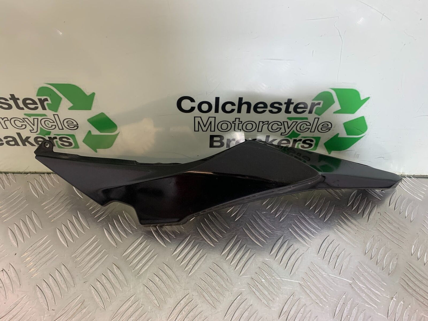 KAWASAKI NINJA 650 LEFT SEAT PANEL YEAR 2017-2019 (CMB1018)