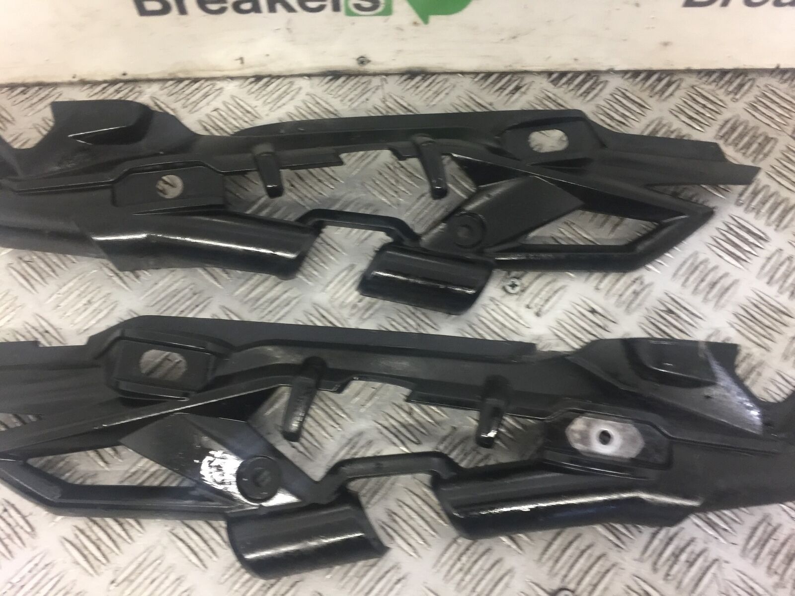 TRIUMPH TIGER 800 XRT LEFT AND RIGHT SIDE INFILLS  YEAR 2015-2017  (STOCK 506)