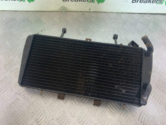 TRIUMPH 955i SPRINT ST RADIATOR  YEAR 1999-2004 (CMB1124)