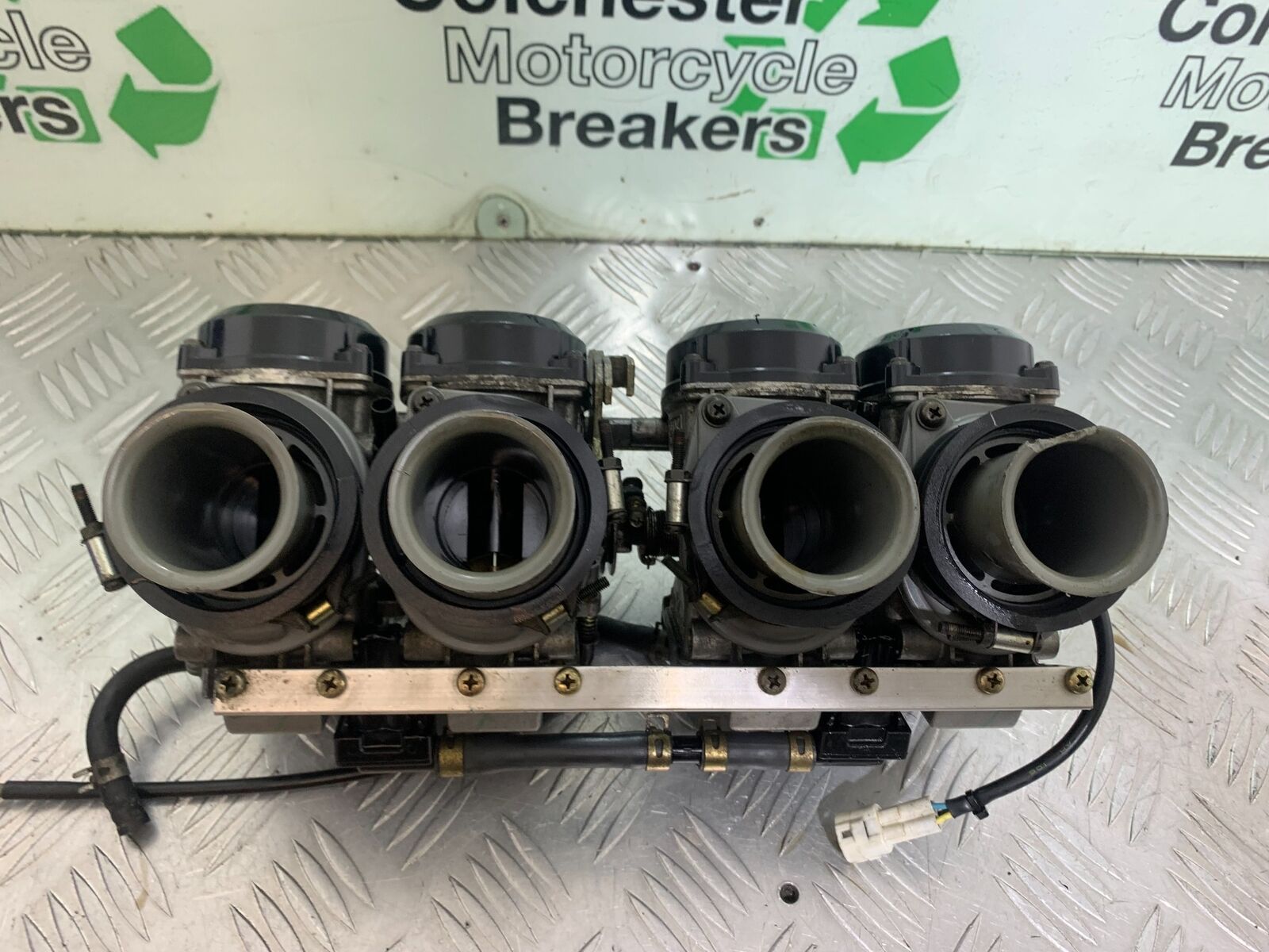 YAMAHA YZF600 YZF 600 THUNDERCAT CARBS  1996-2003 (CMB1105)