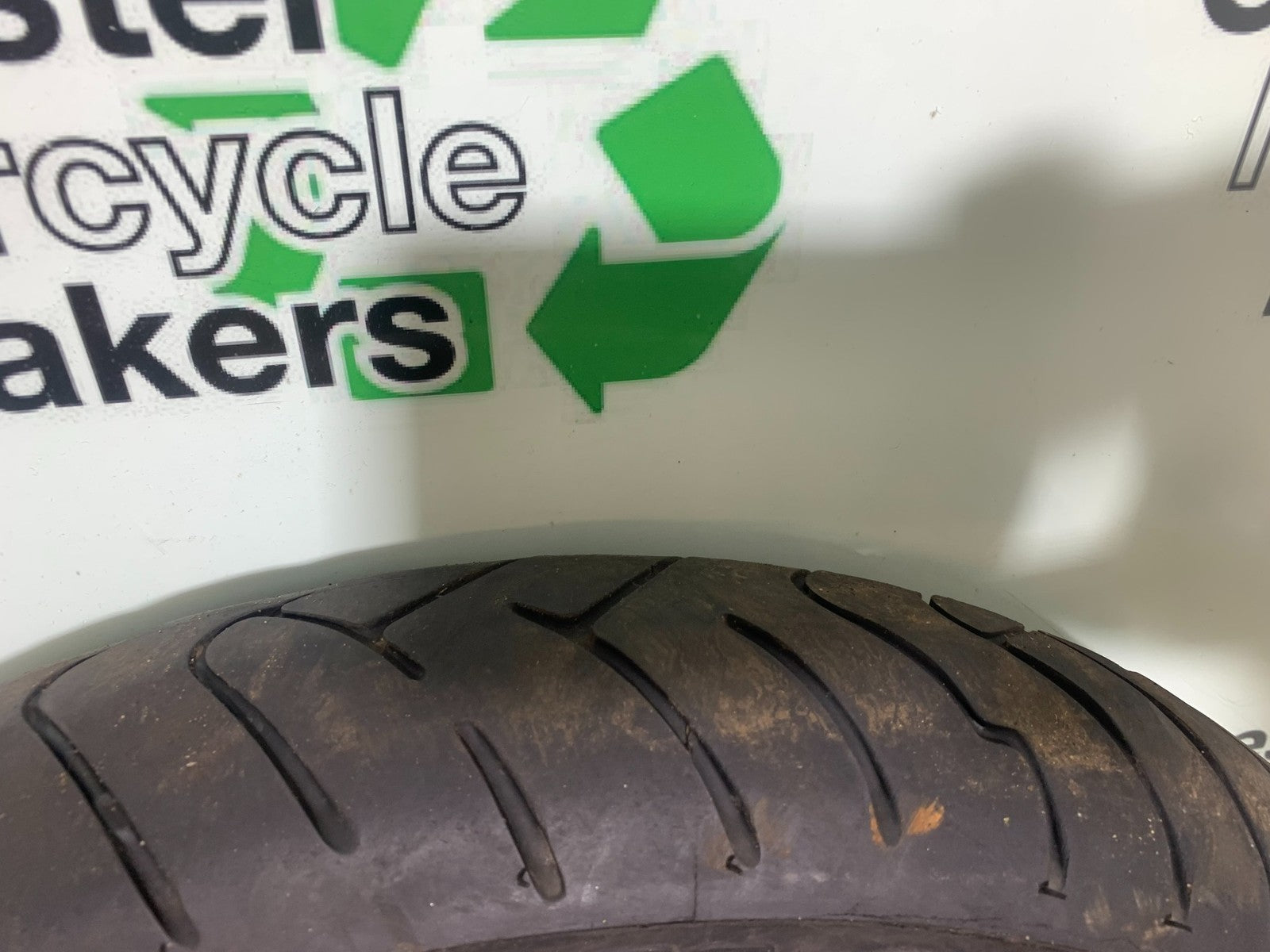 SUZUKI GSX1100 G GSX 1100 G FRONT WHEEL 1991-1996 (CMB1283)