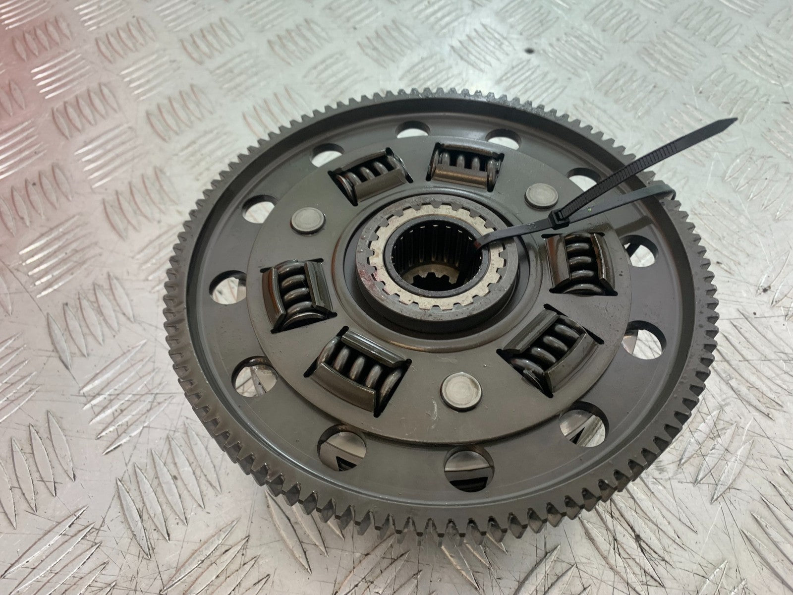 TRIUMPH TROPHY 900 CLUTCH  YEAR 1991-95 (CMB1251)