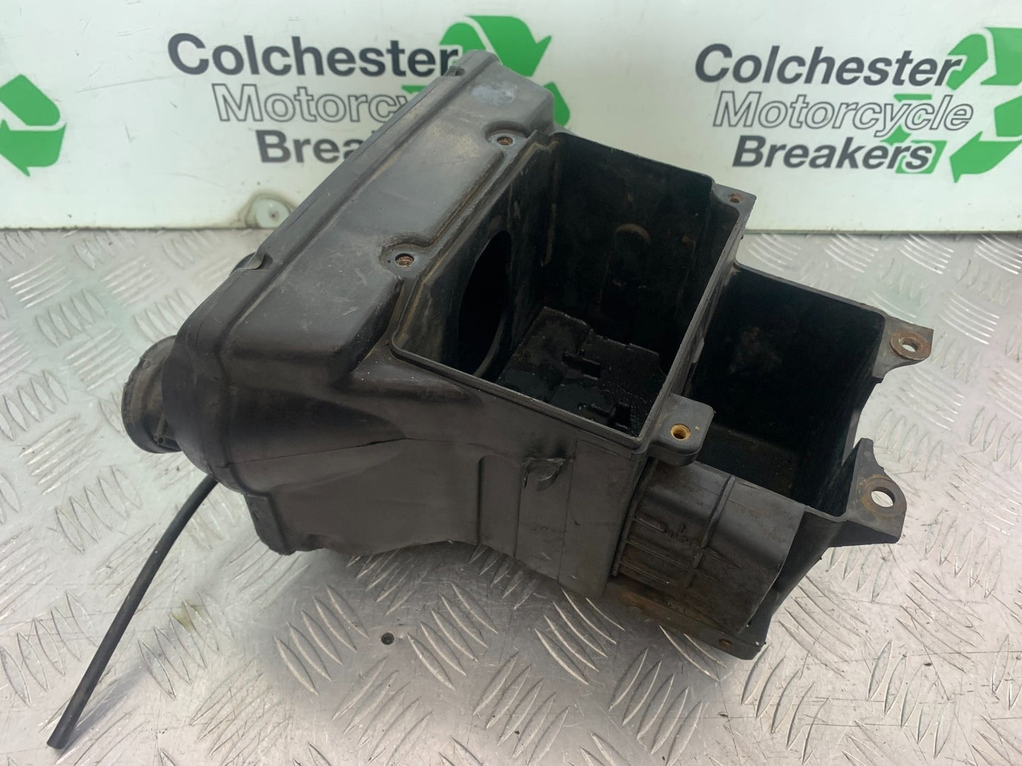 KAWASAKI GPZ600 GPZ 600 AIRBOX  YEAR 1988-90 (CMB1258)