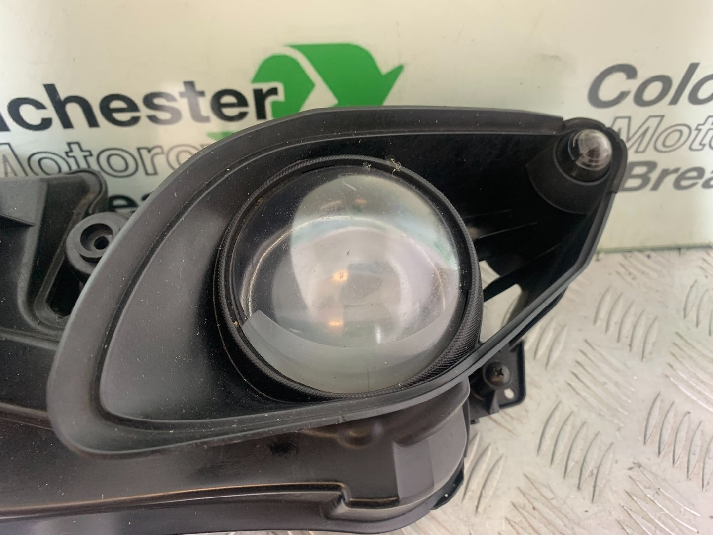 YAMAHA YZF R1 14 B BIG BANG HEADLIGHT   2009-14 (CMB1175)