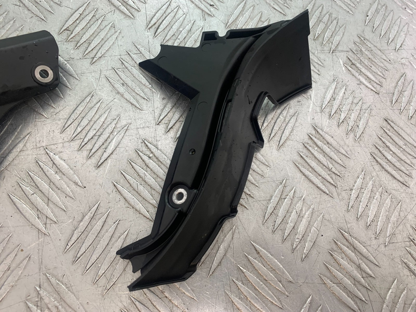 KTM 1290 SUPER DUKE R INFILL PANELS X2    YEAR 2020-2024 (CMB1272)