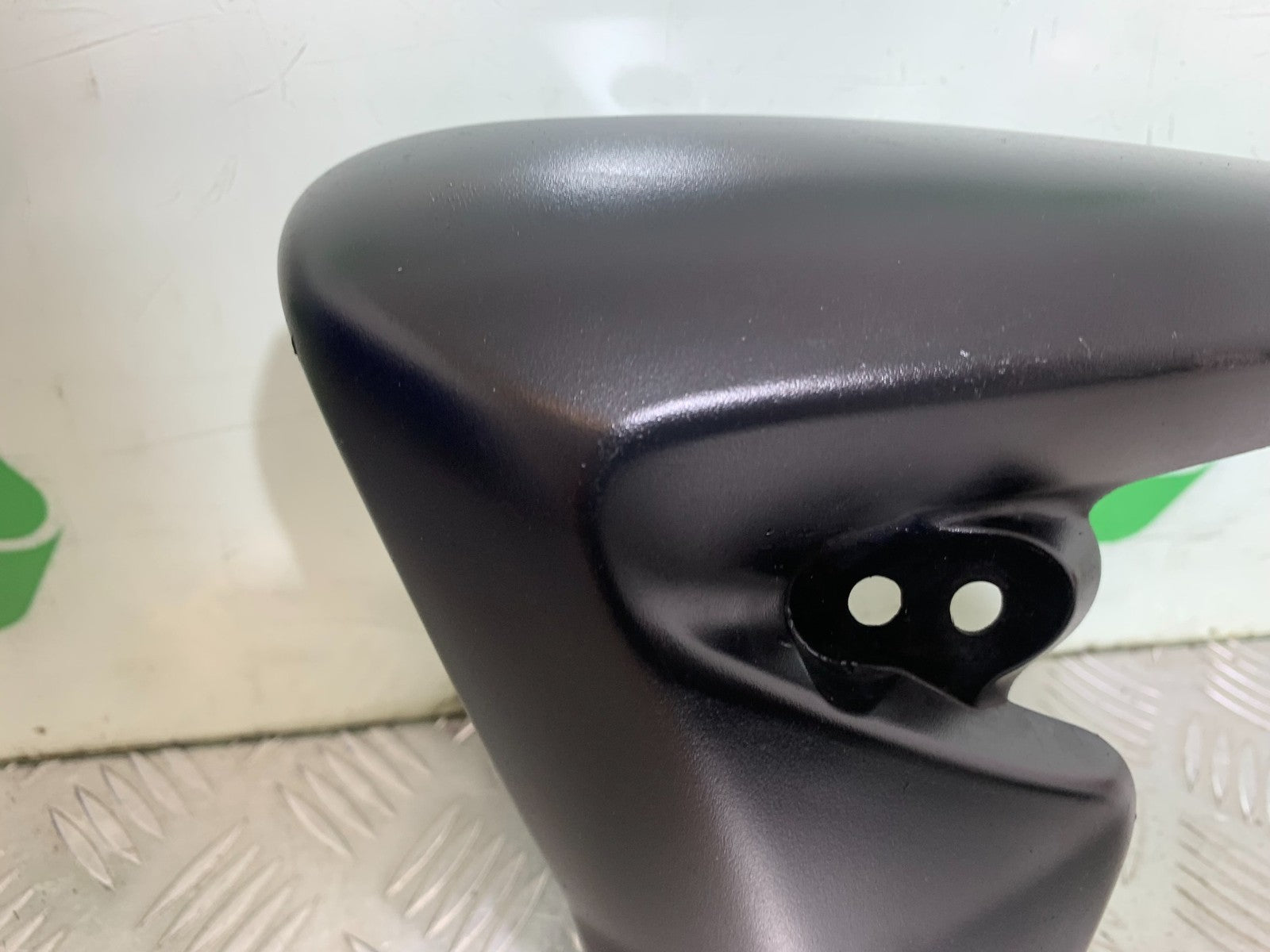 TRIUMPH SPEED TRIPLE R 1050 LEFT RADIATOR COVER  2009 (CMB1183)