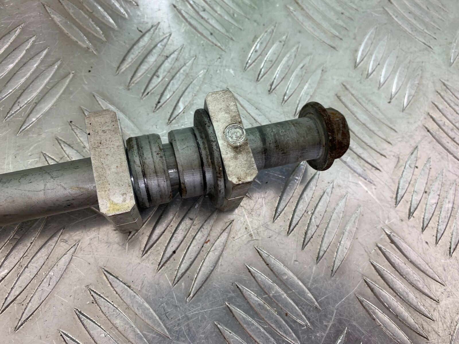 HONDA CRF1000 (DCT) AFRICA TWIN REAR WHEEL SPINDLE  YEAR 2017 (CMB1030)