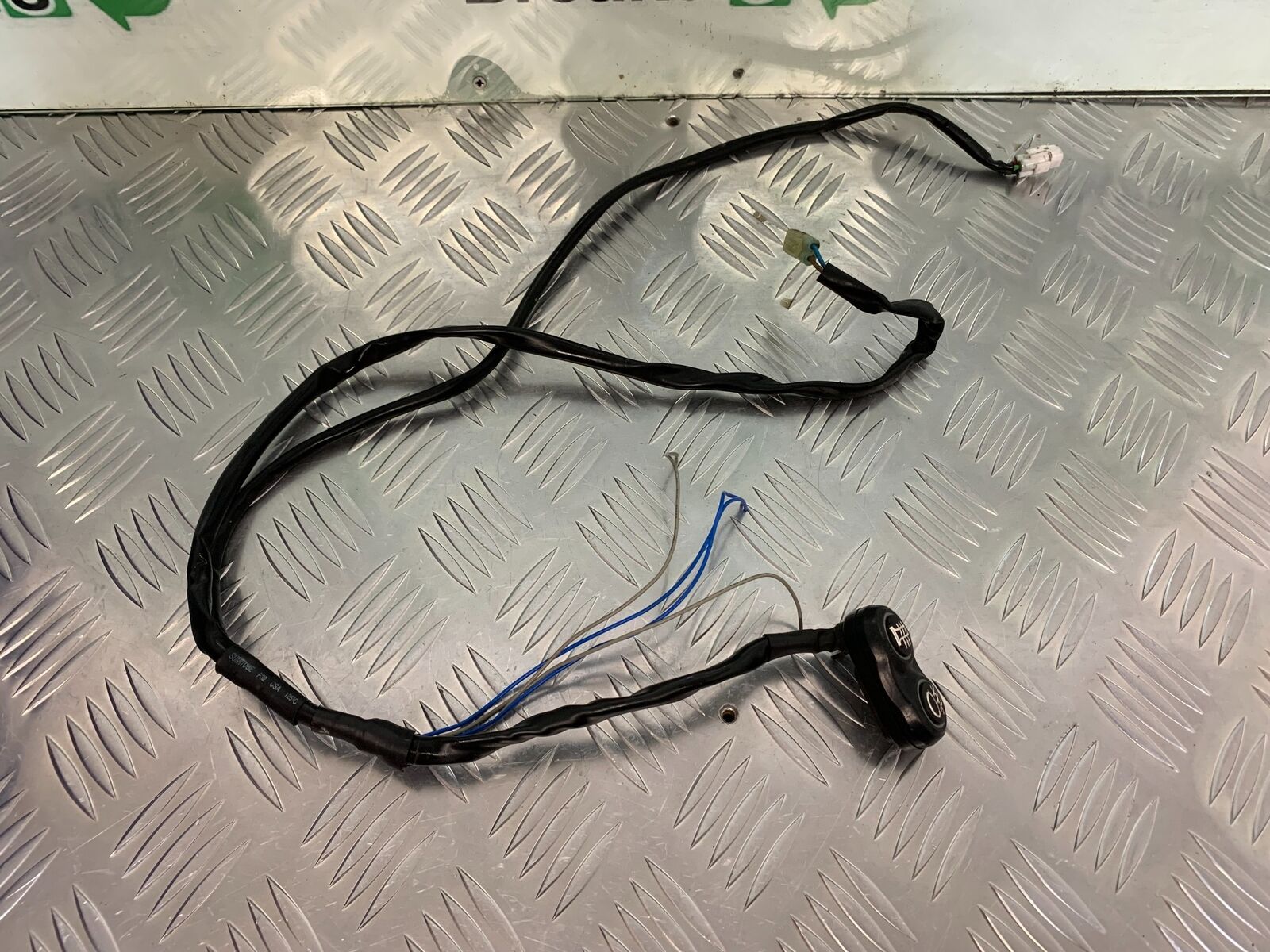 TRIUMPH TIGER 800 XCA HEATED GRIP SWITCH   YEAR 2015-2017 (STOCK 940)