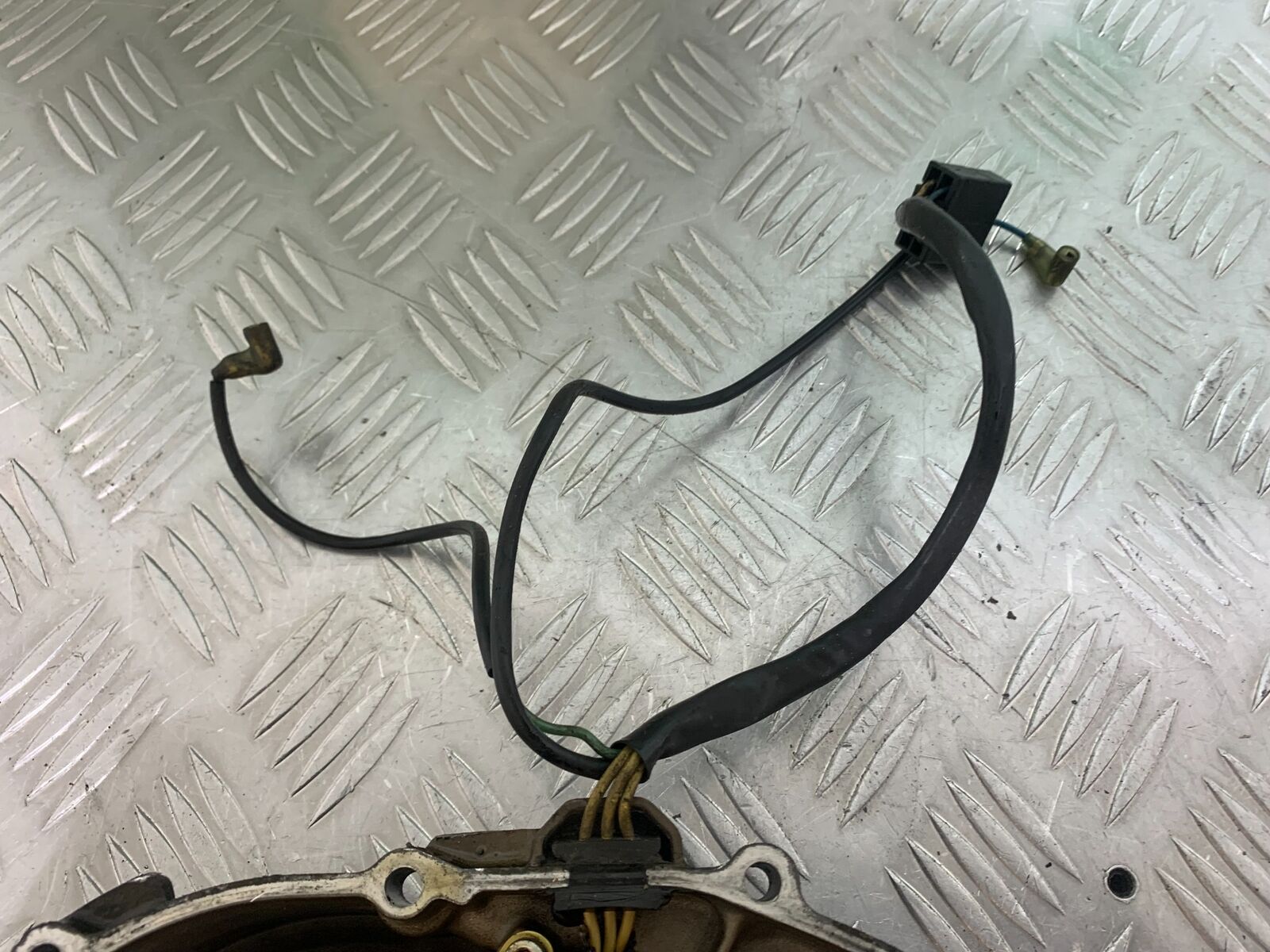 KAWASAKI ZX9R ZX9 C GENERATOR AND COVER  YEAR 1998-99 (STOCK 903)