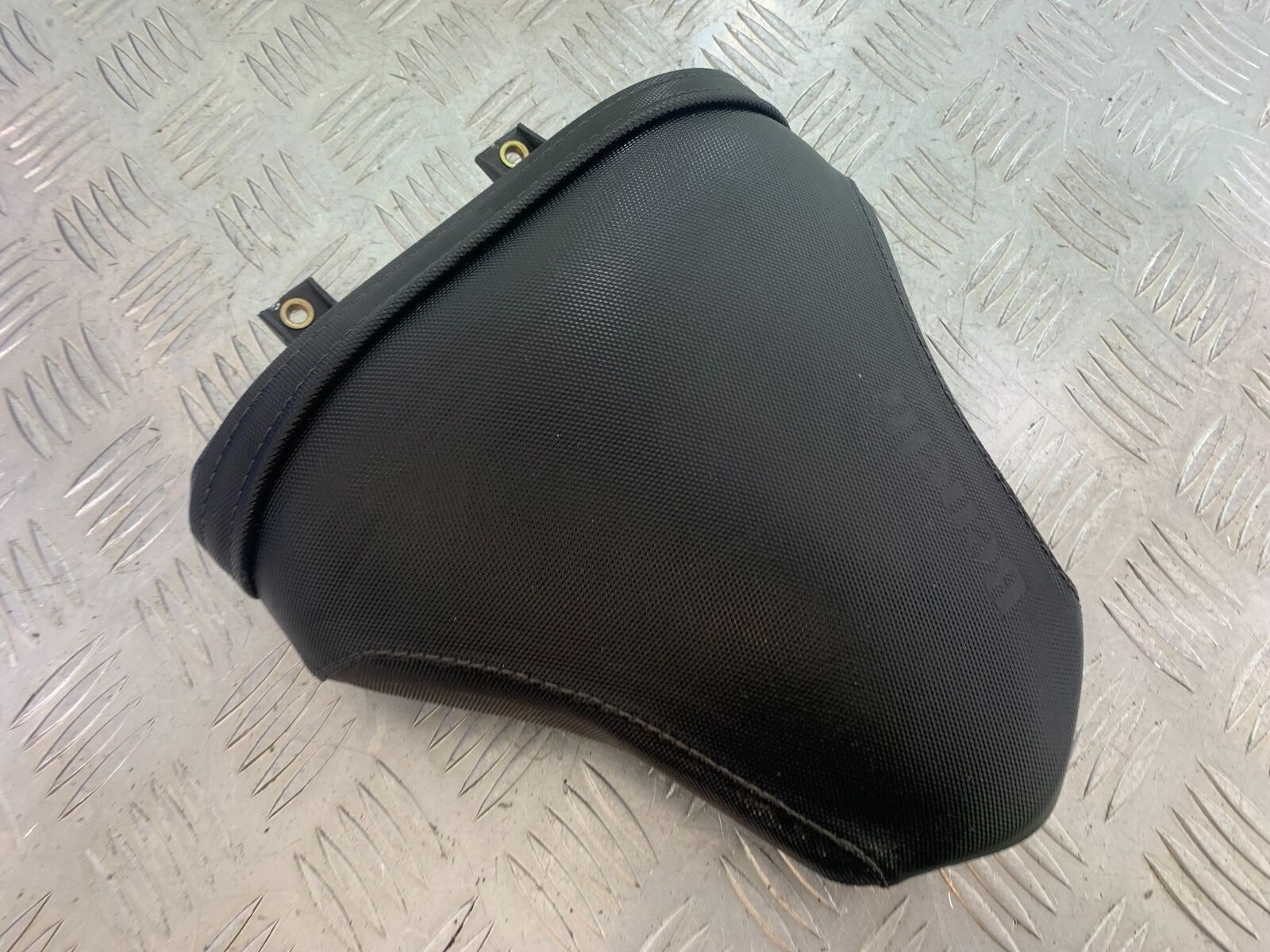 BENELLI TORNADO TNT 125 REAR SEAT  YEAR 2024 (CMB1090)