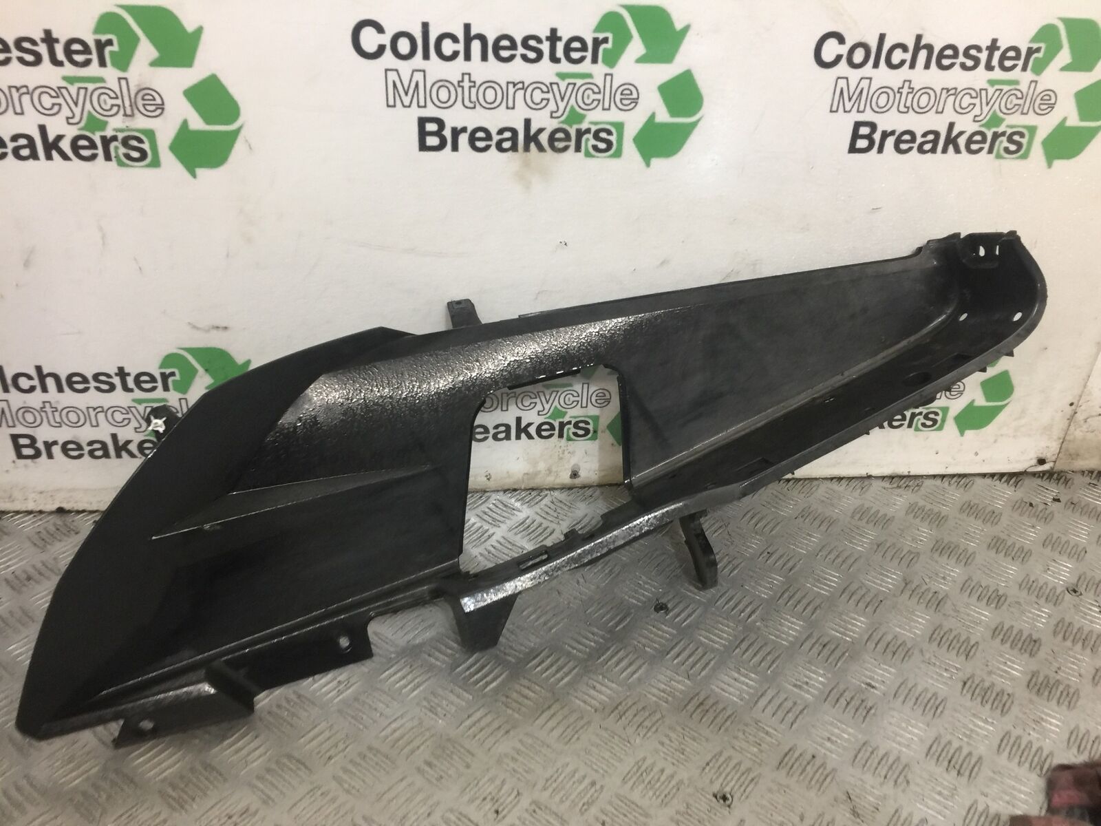 HONDA PANTHEON FES 125 FOOTBOARD  YEAR 2003-2007 (STOCK 827)