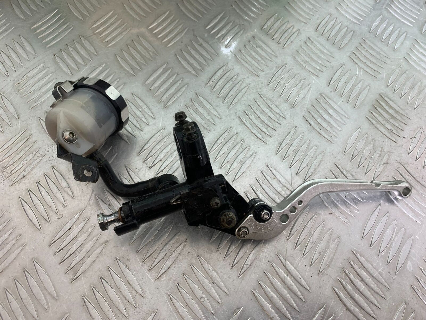SUZUKI SV1000 SV 1000 K4 FRONT BRAKE MASTER CYLINDER  YEAR 2003-2007 (CMB1042)