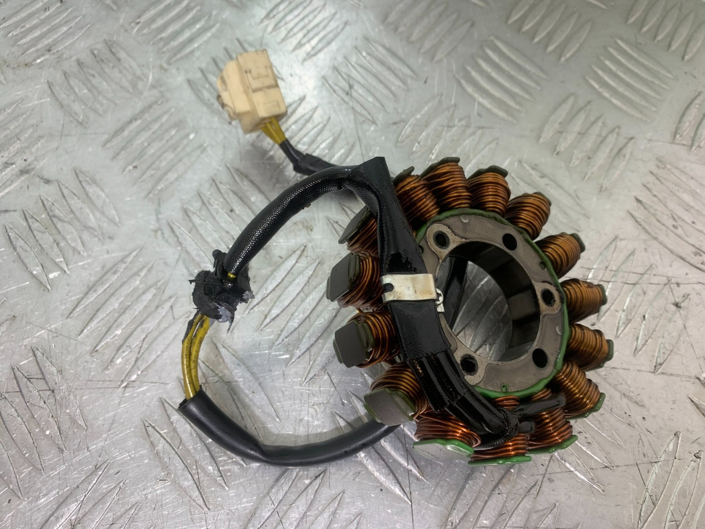 APRILIA TUONO 1000 V4 GENERATOR  YEAR 2013-2014  (CMB1239)