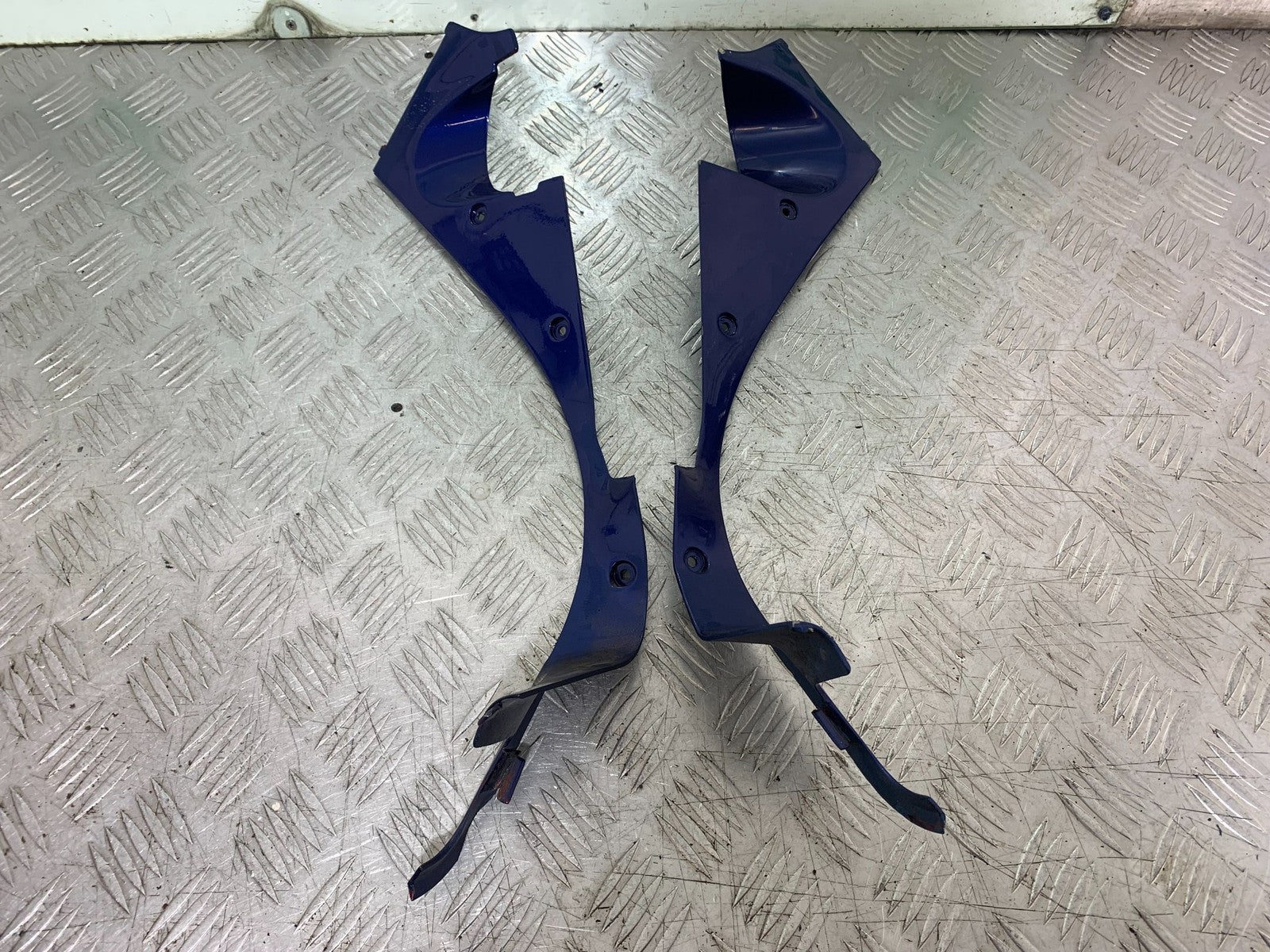 KAWASAKI ZZR1100 D LEFT & RIGHT INNER INFILLS  V-PIECE YEAR 1993-2001 (CMB1289)