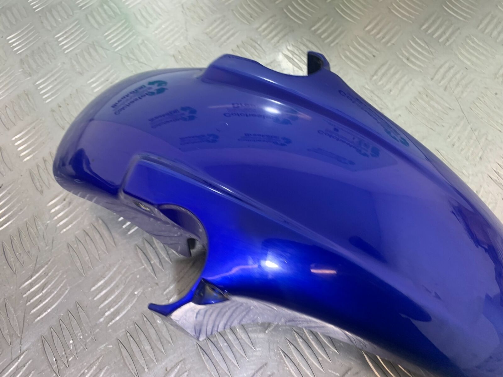 HONDA CB600 CB 600 HORNET FRONT MUDGUARD   YEAR 1998 -2002 (CMB1126)