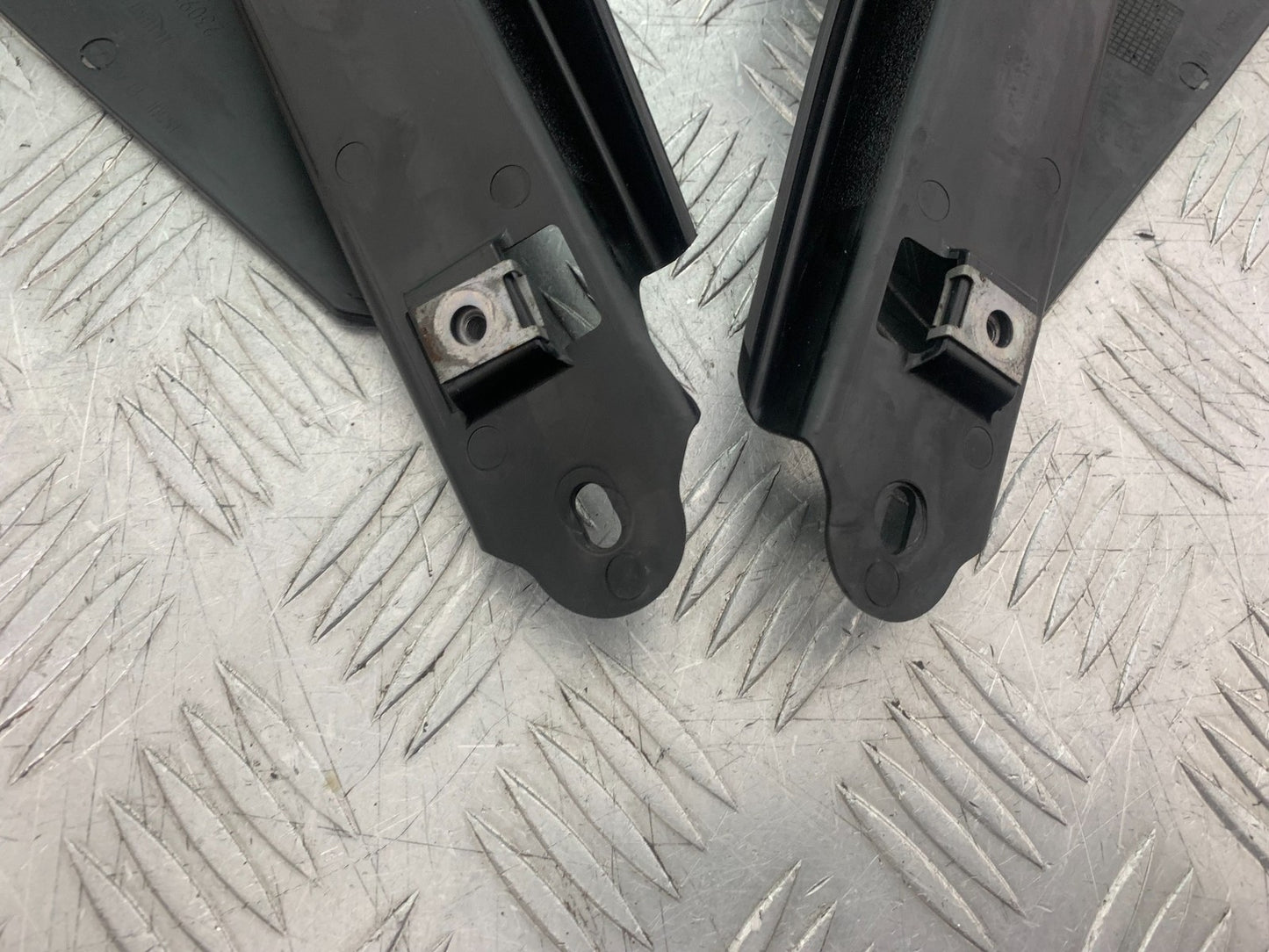 TRIUMPH 675 STREET TRIPLE RX LEFT AND RIGHT RADIATOR INFILLS  2015- 17 (CMB1299)
